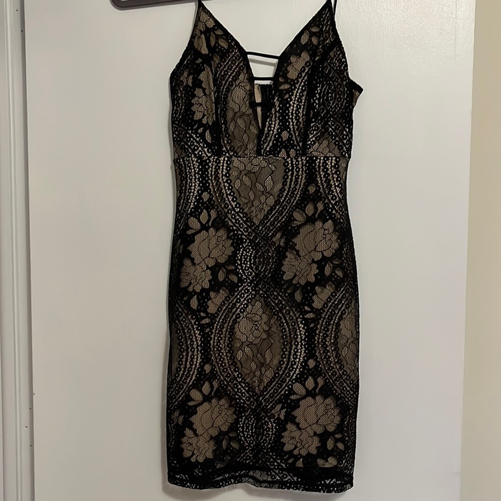 MAITAI Black Patterned Cocktail Dress with Gold Underlay, S